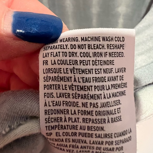 American Eagle ladies short sleeve tee. Light green & gray tie-dye. Size XL - Picture 4 of 4